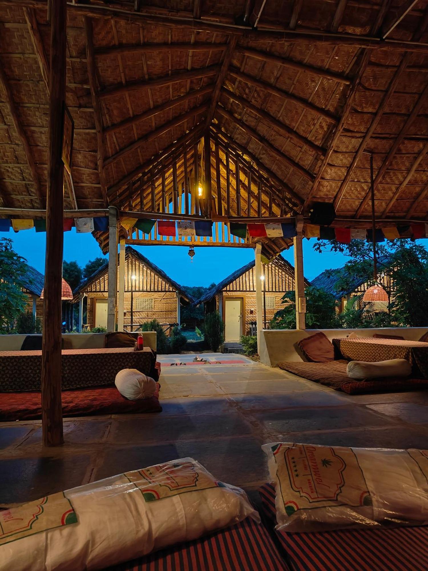 Hotel Lazy Panda Hampi Esterno foto